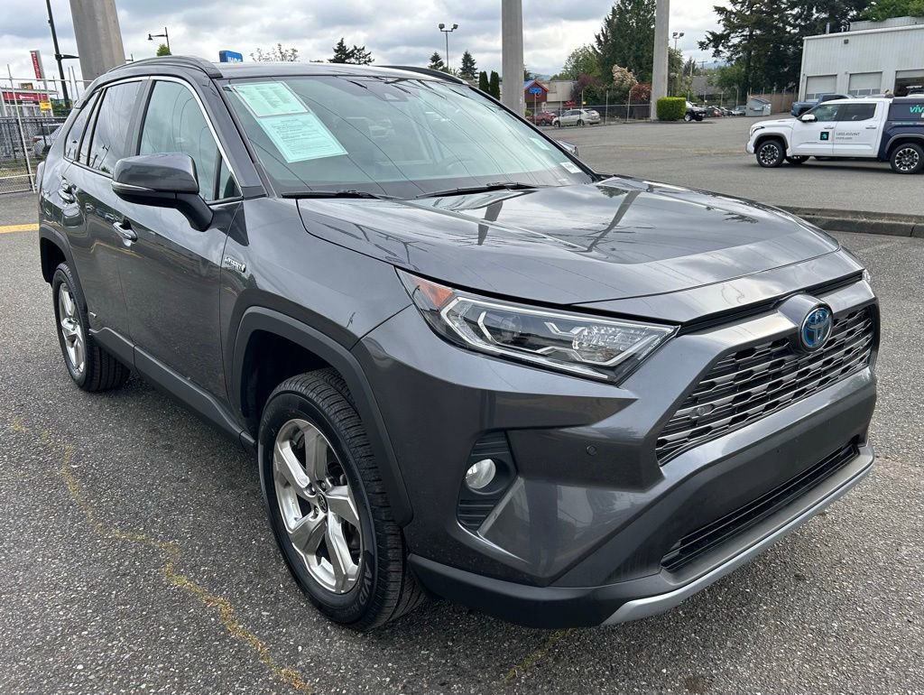 Used 2021 Toyota RAV4 Limited AWD/4WD image 3