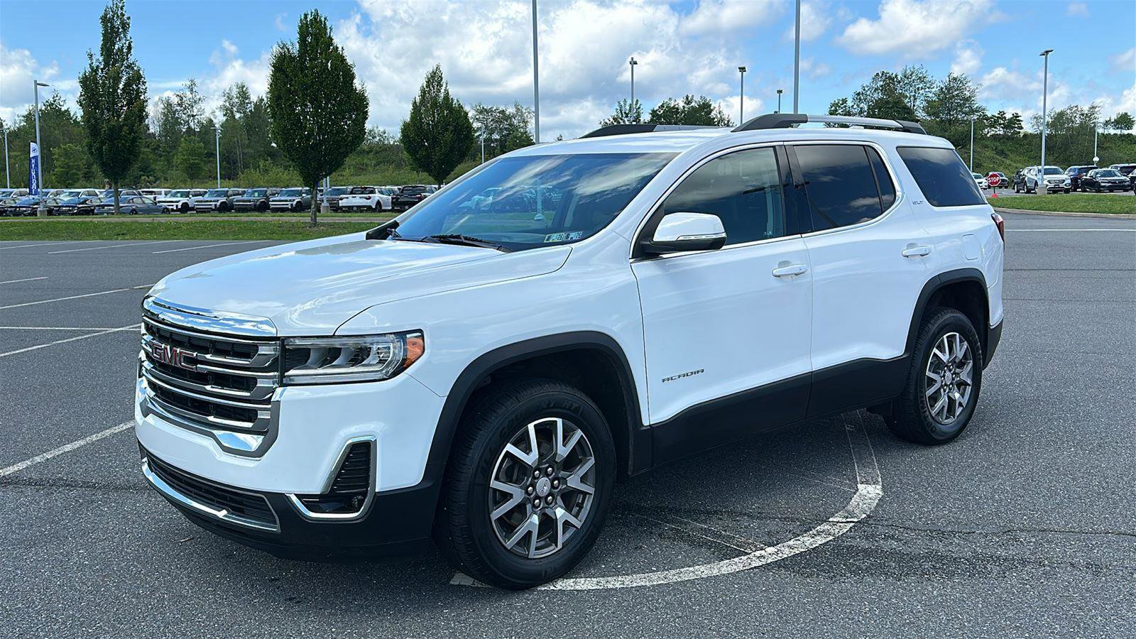 Used 2020 GMC Acadia SLT image 16