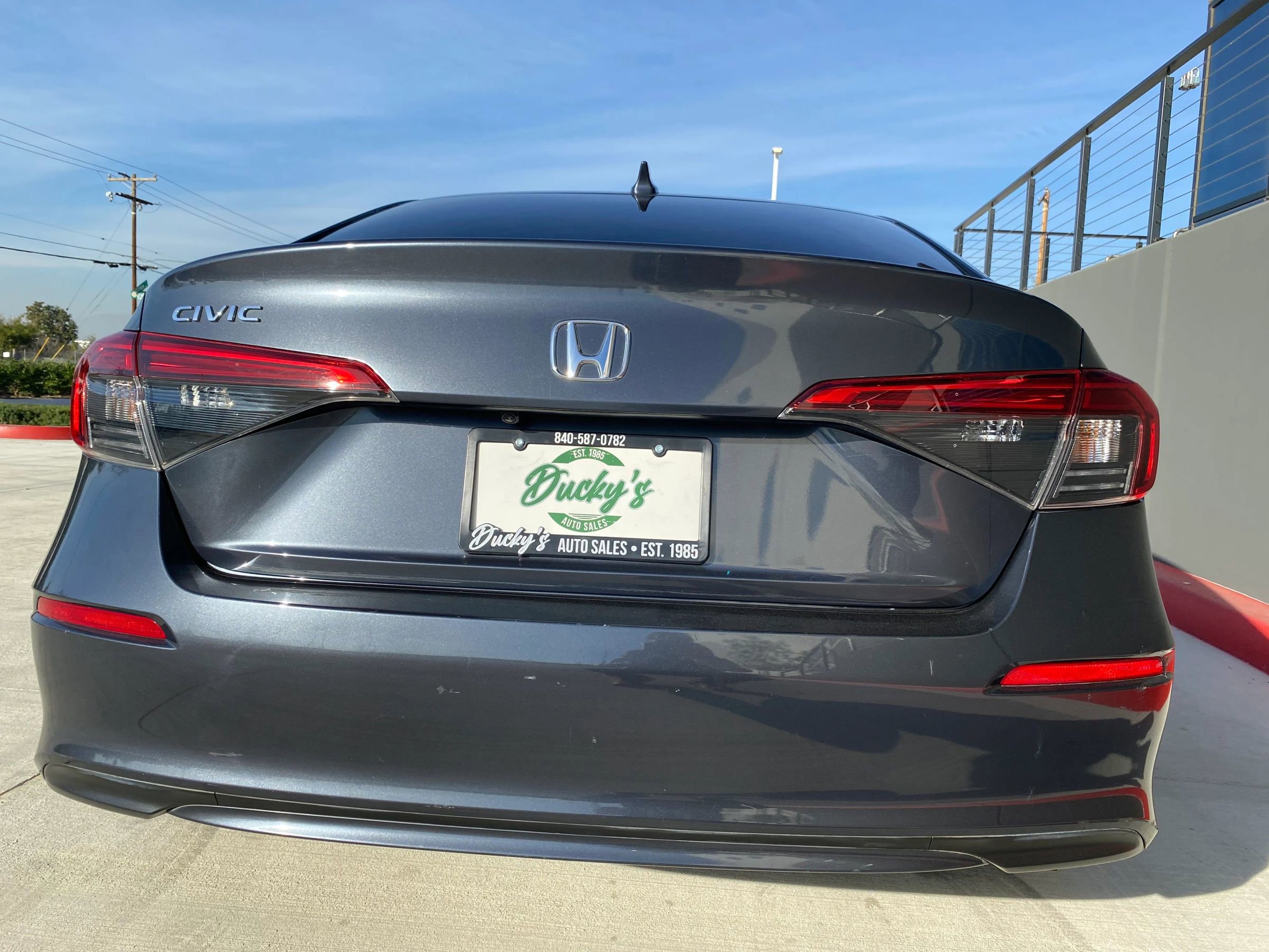 Used 2022 Honda Civic LX image 9