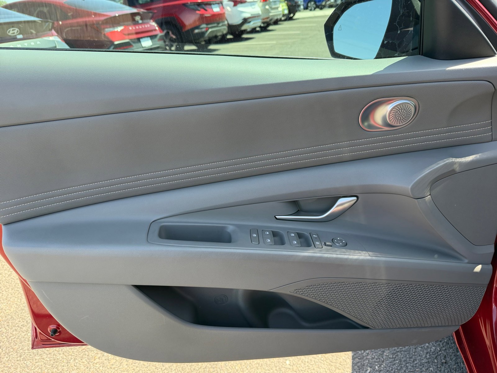 Certified 2025 Hyundai Elantra Sport FWD image 9