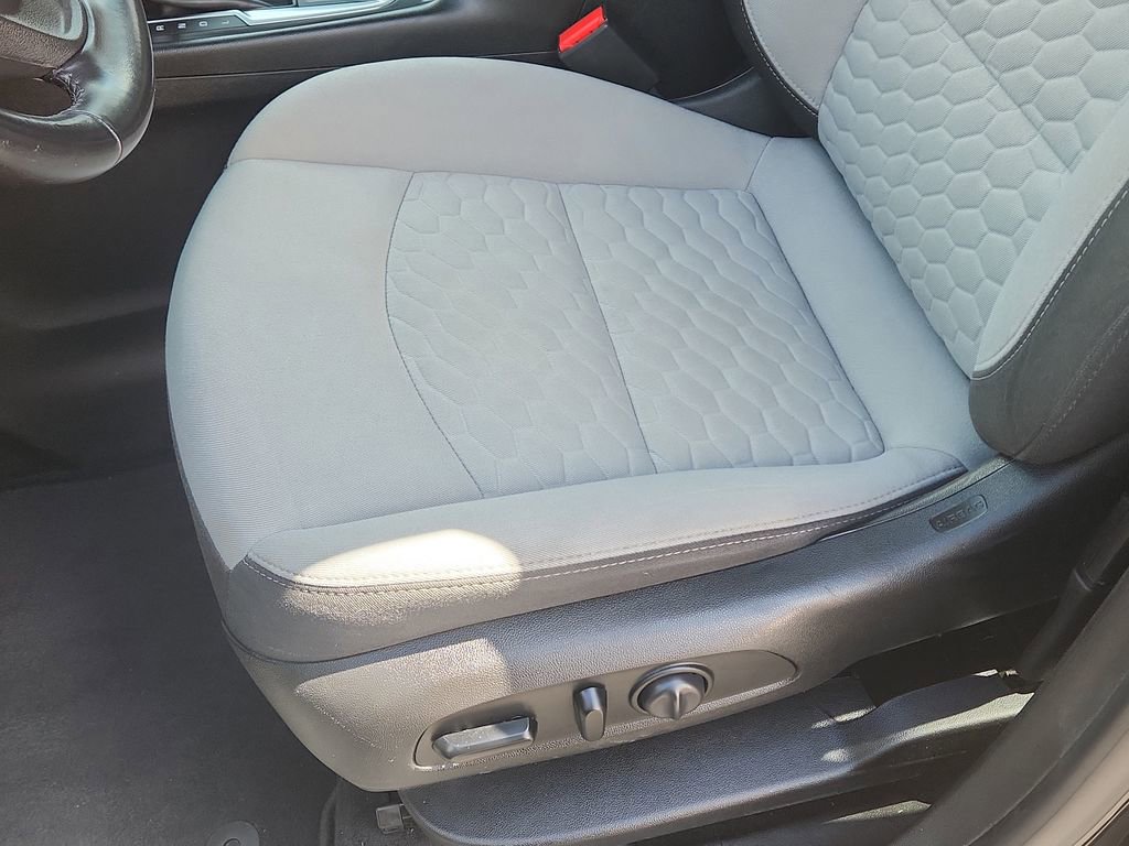 Used 2019 Chevrolet Equinox LT AWD/4WD image 7