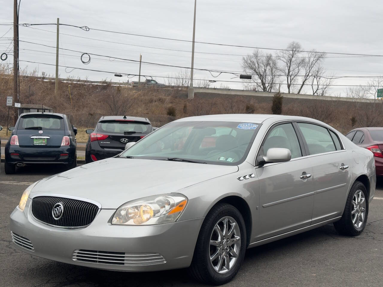 Used 2007 Buick Lucerne CXL w/ Luxury Package FWD image 2