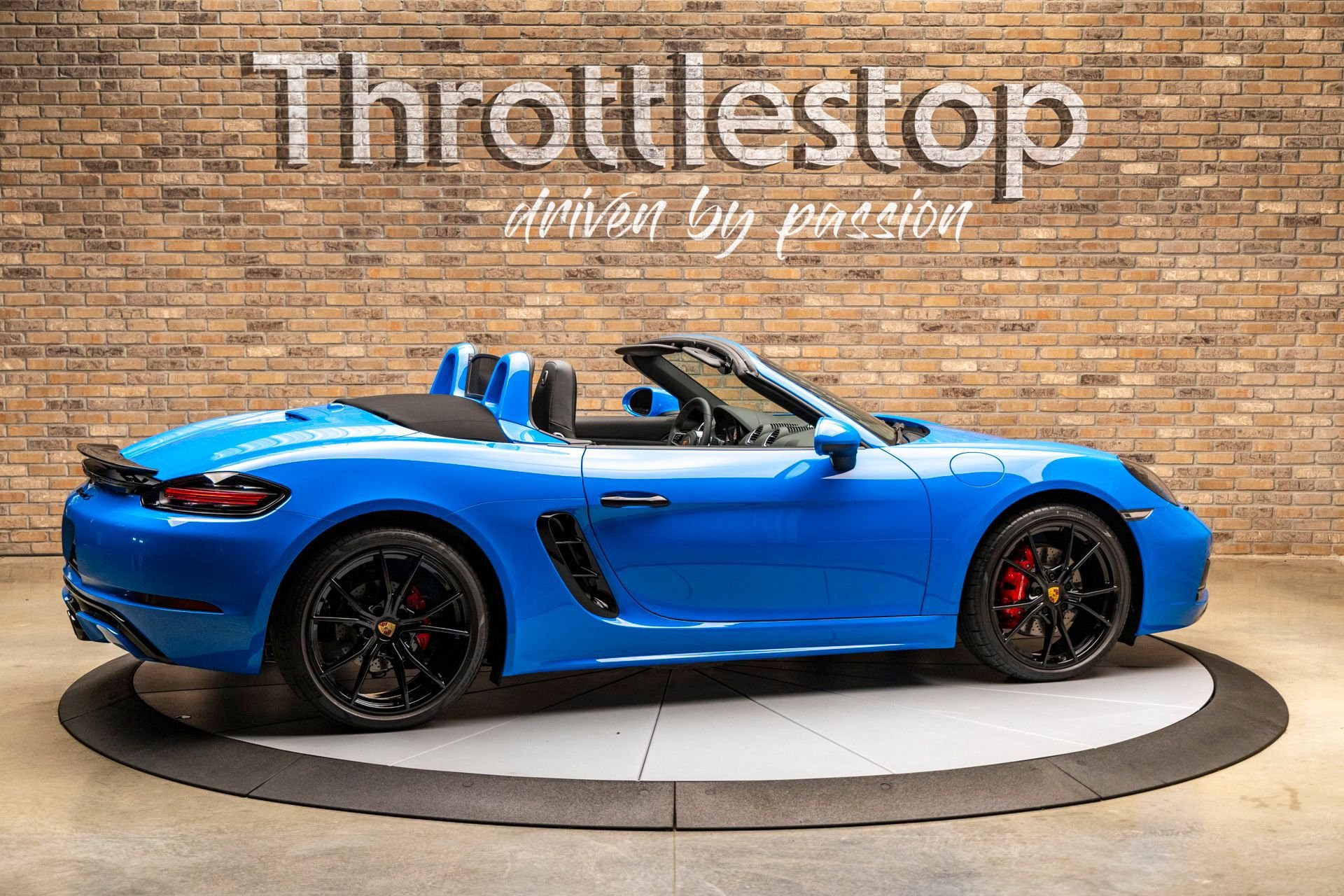 Used 2024 Porsche 718 Boxster S image 7