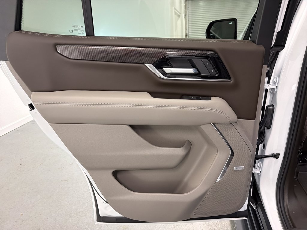 New 2027 GMC Yukon Elevation w/ LPO, Floor Liner Package RWD image 11