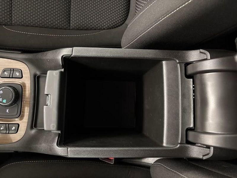 Used 2022 GMC Acadia SLE image 59