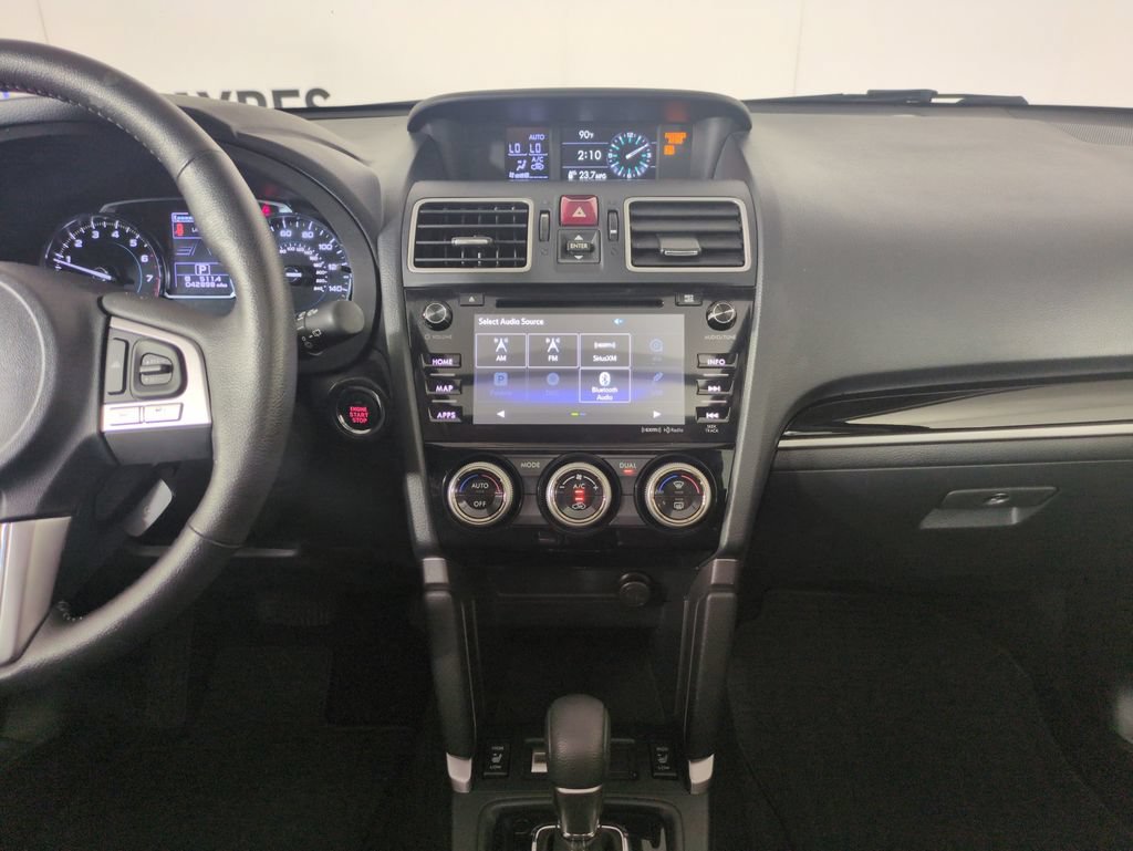 Used 2018 Subaru Forester 2.5i Touring AWD/4WD image 17