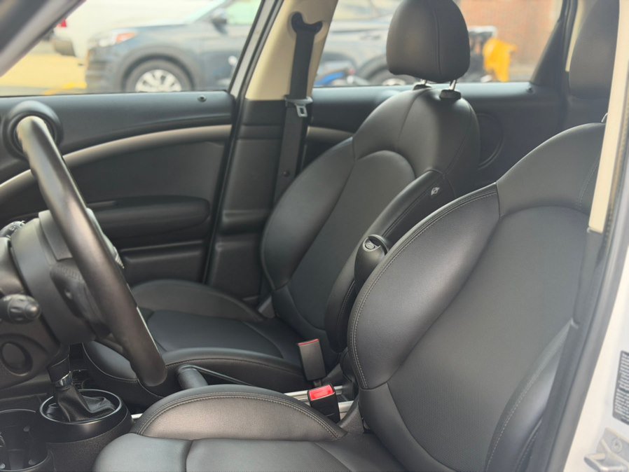 Used 2013 MINI Cooper Countryman FWD image 9