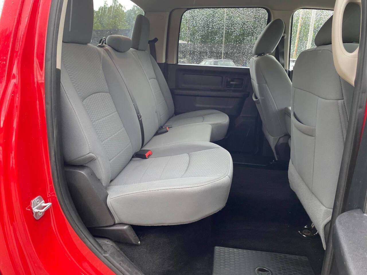 Used 2013 RAM 2500 Tradesman w/ Chrome Appearance Group image 39