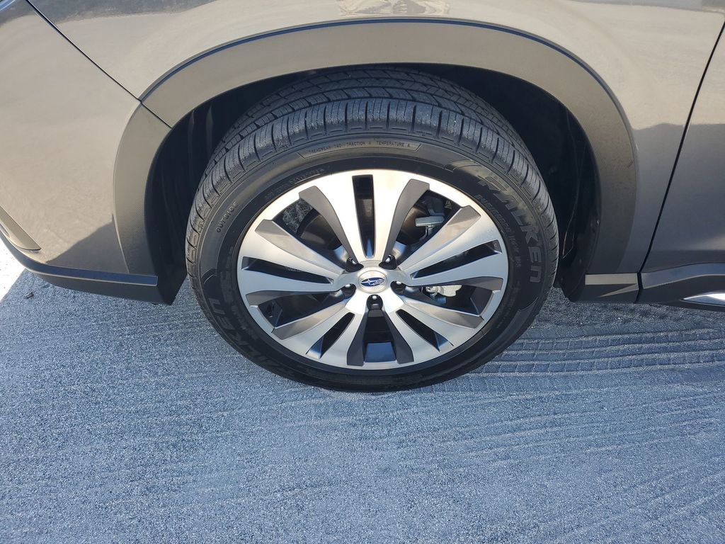 Used 2022 Subaru Ascent Limited w/ Technology Package image 18