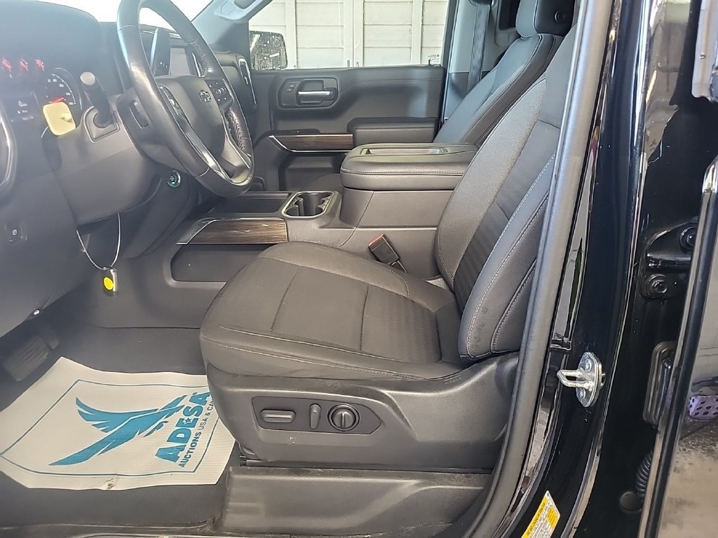 Used 2022 Chevrolet Silverado 1500 LT Trail Boss w/ Bed Protection Package AWD/4WD image 4