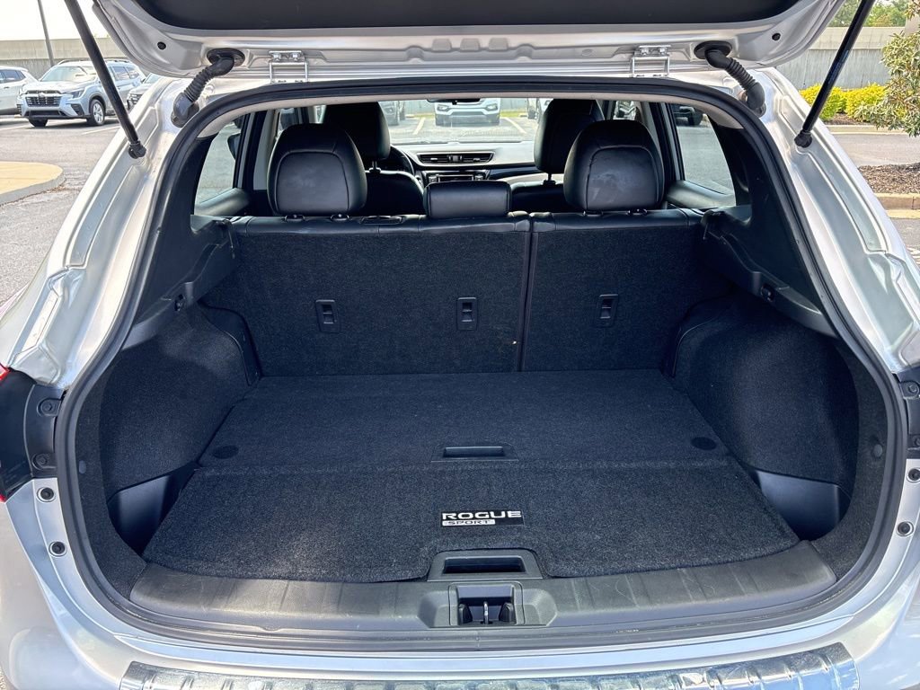 Used 2022 Nissan Rogue Sport SV w/ Technology Package FWD image 7