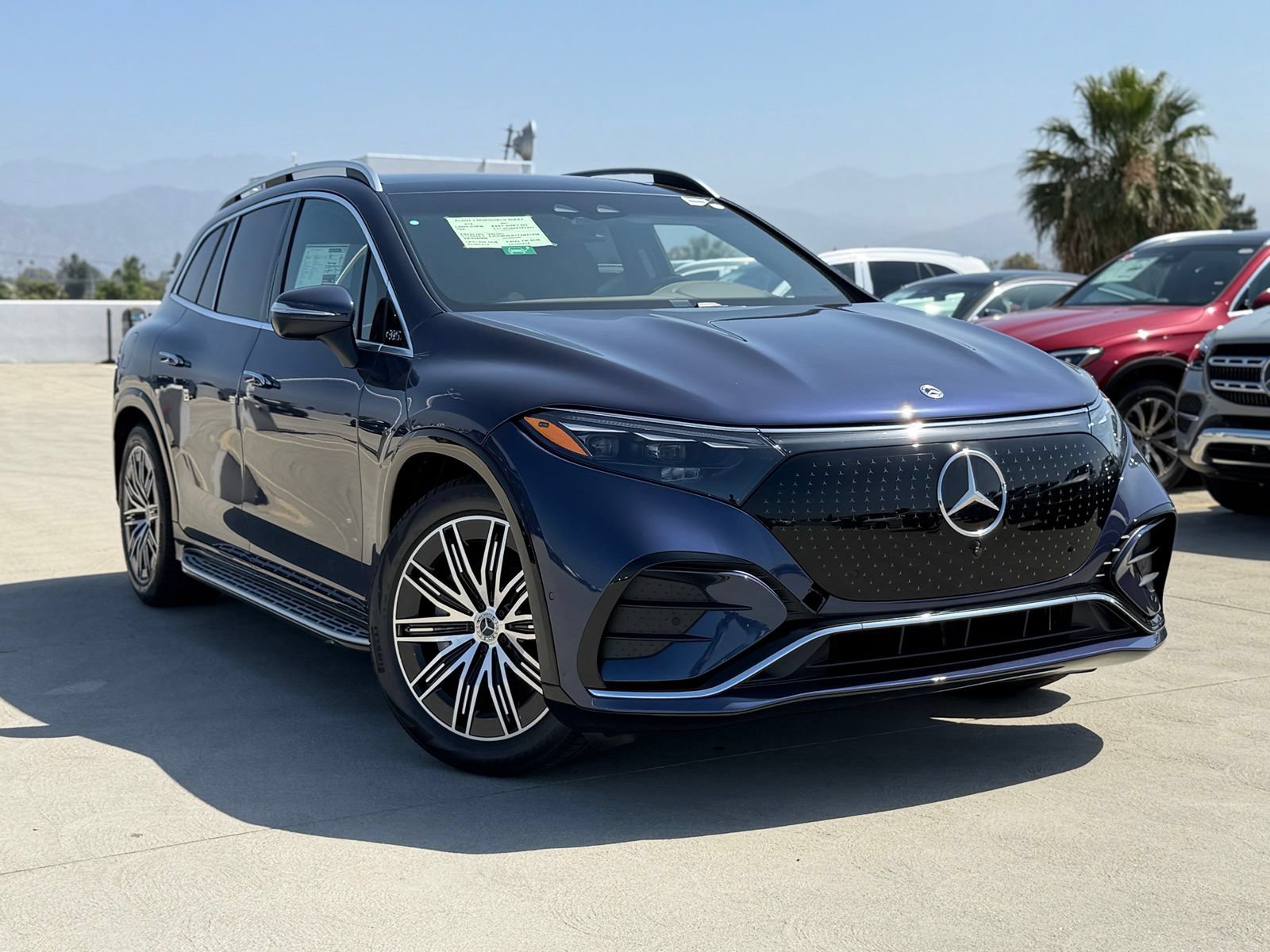 New 2026 Mercedes-Benz EQS 400 4MATIC SUV image 2