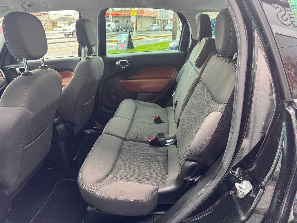 Used 2014 FIAT 500L Trekking image 12