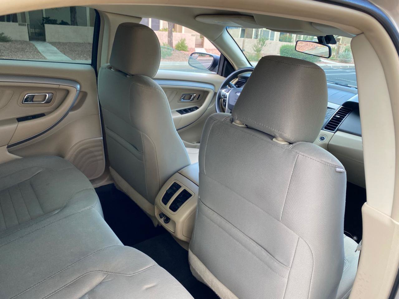 Used 2018 Ford Taurus SE FWD image 50