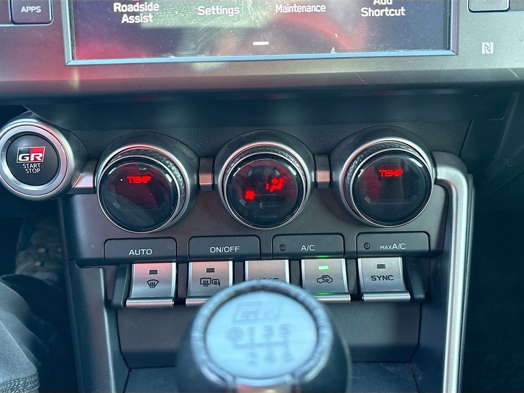 Used 2024 Toyota GR86 Premium image 15