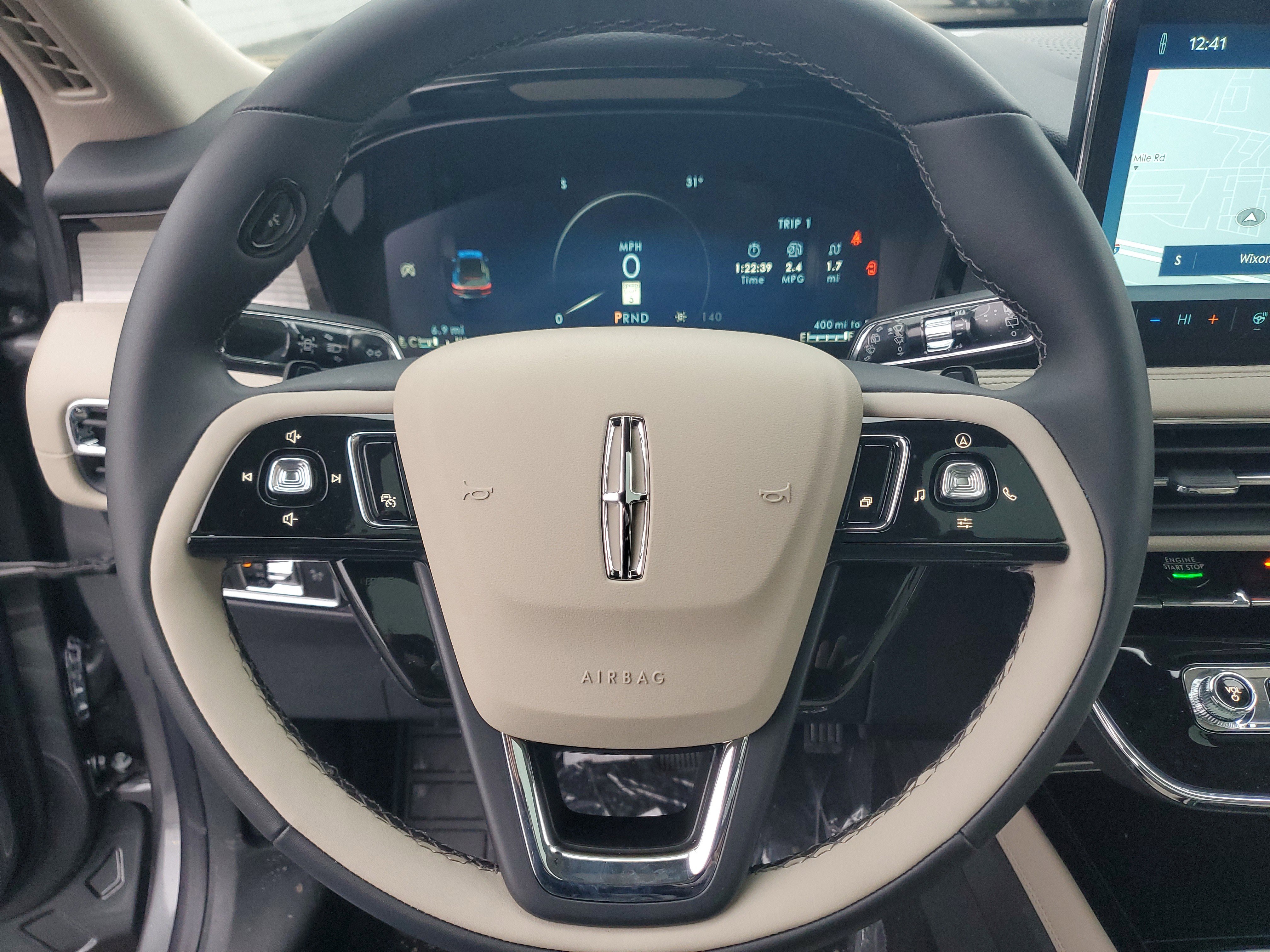 New 2026 Lincoln Corsair Premiere AWD/4WD image 16