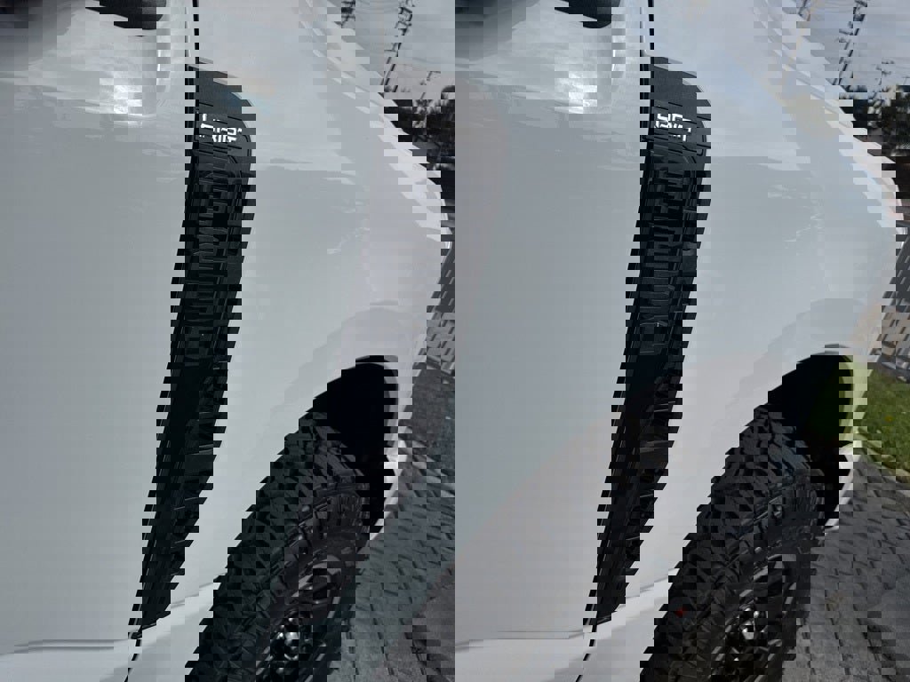 New 2026 Ford F250 Lariat w/ Tremor Off-Road Package image 5