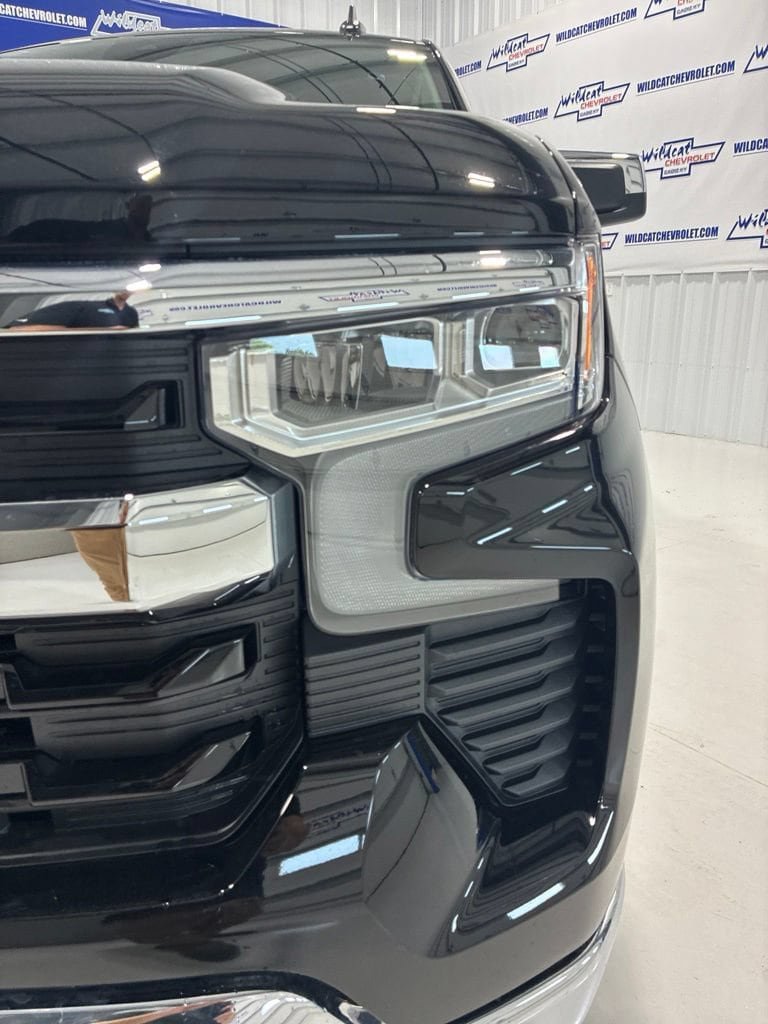New 2026 Chevrolet Silverado 1500 LT AWD/4WD image 13