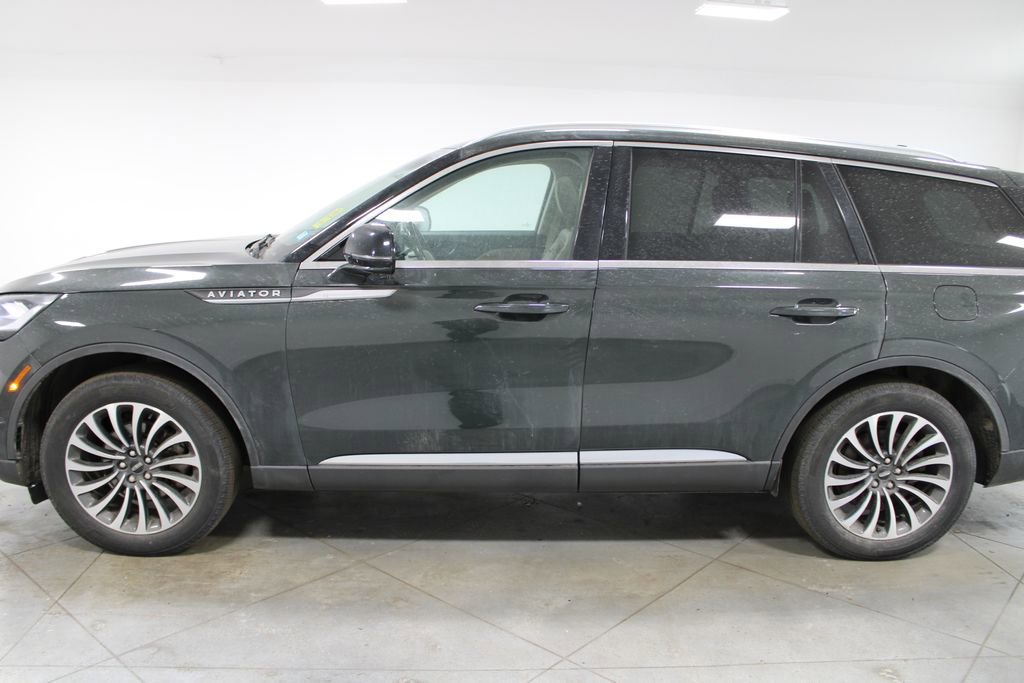 Used 2023 Lincoln Aviator Reserve w/ Equipment Group 201A image 6