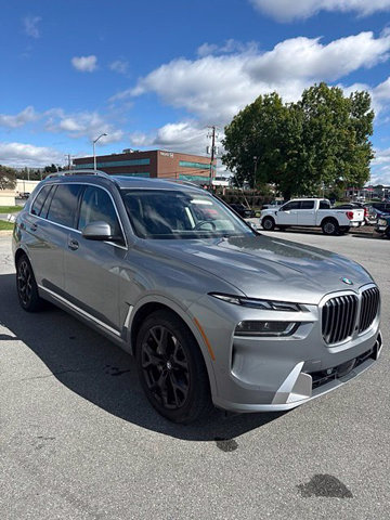 Certified 2025 BMW X7 xDrive40i w/ Premium Package AWD/4WD image 11