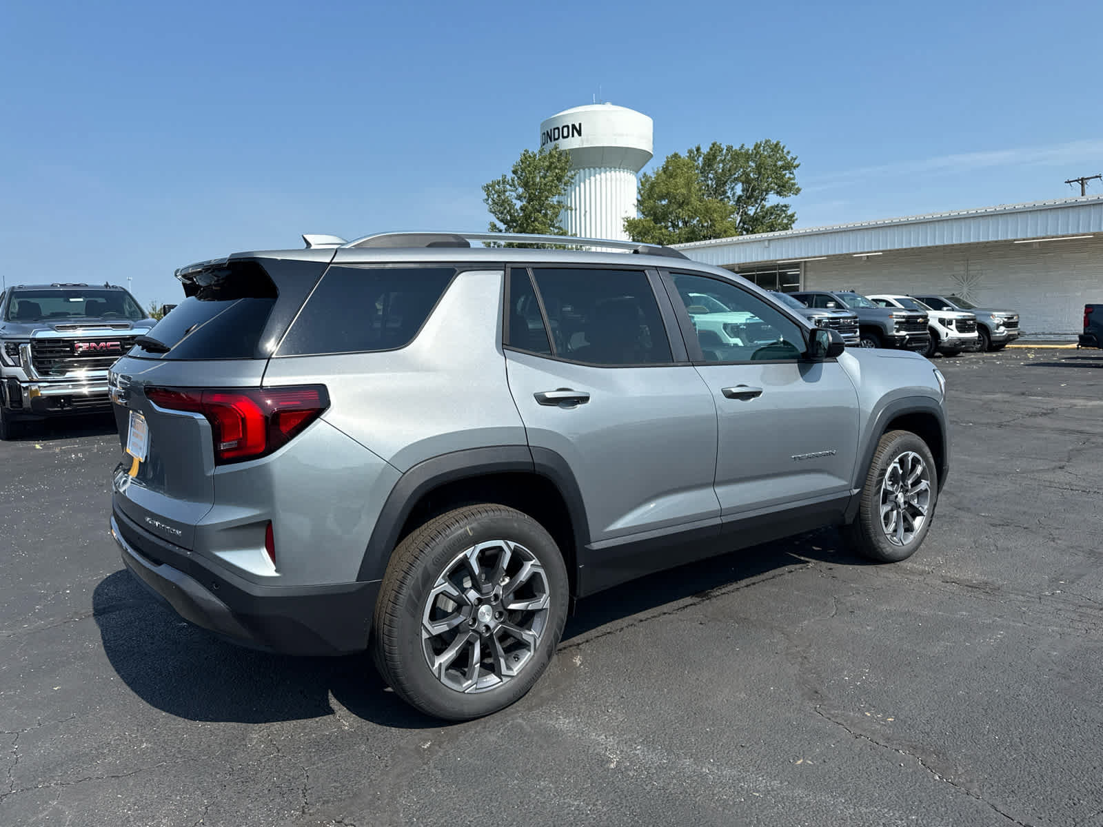 New 2027 GMC Terrain Elevation w/ Elevation Premium Package AWD/4WD image 5