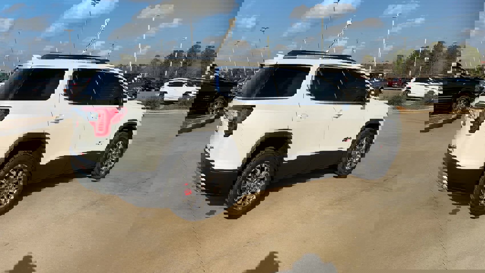 Used 2021 GMC Acadia SLT image 8