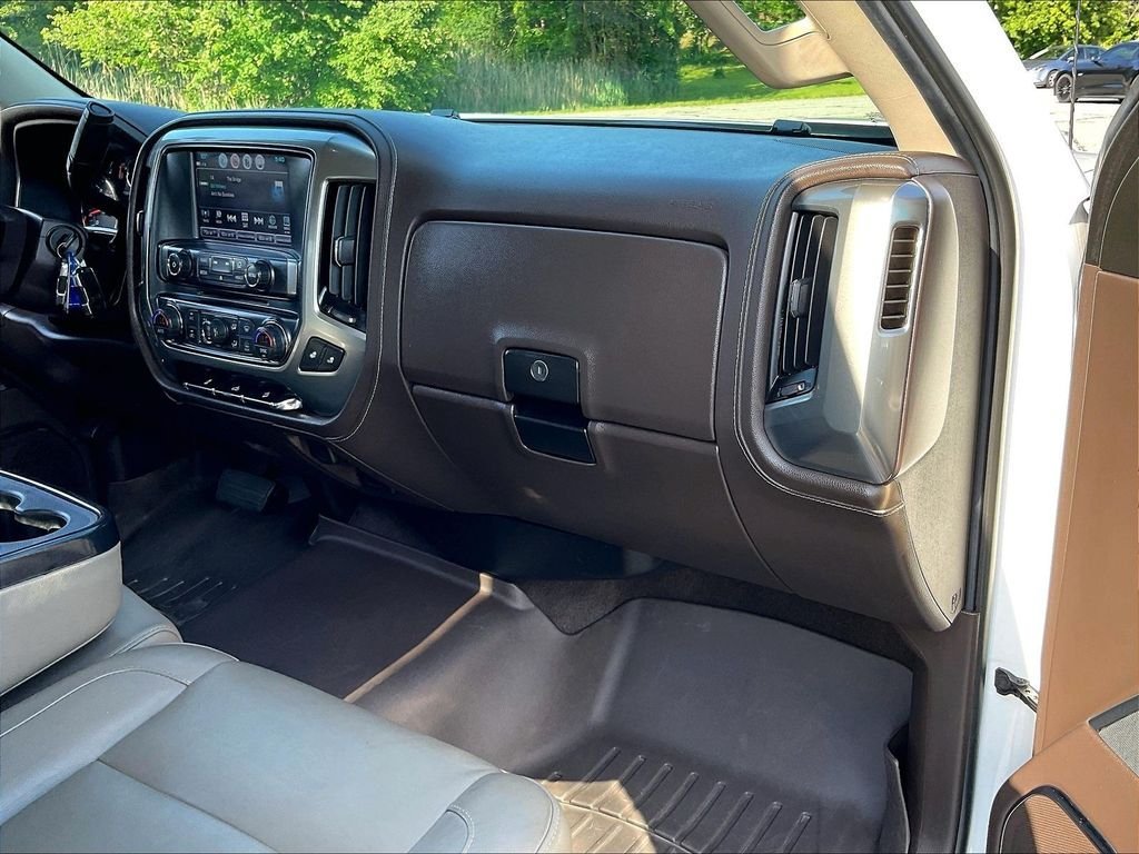Used 2018 Chevrolet Silverado 1500 LTZ Z71 AWD/4WD image 13