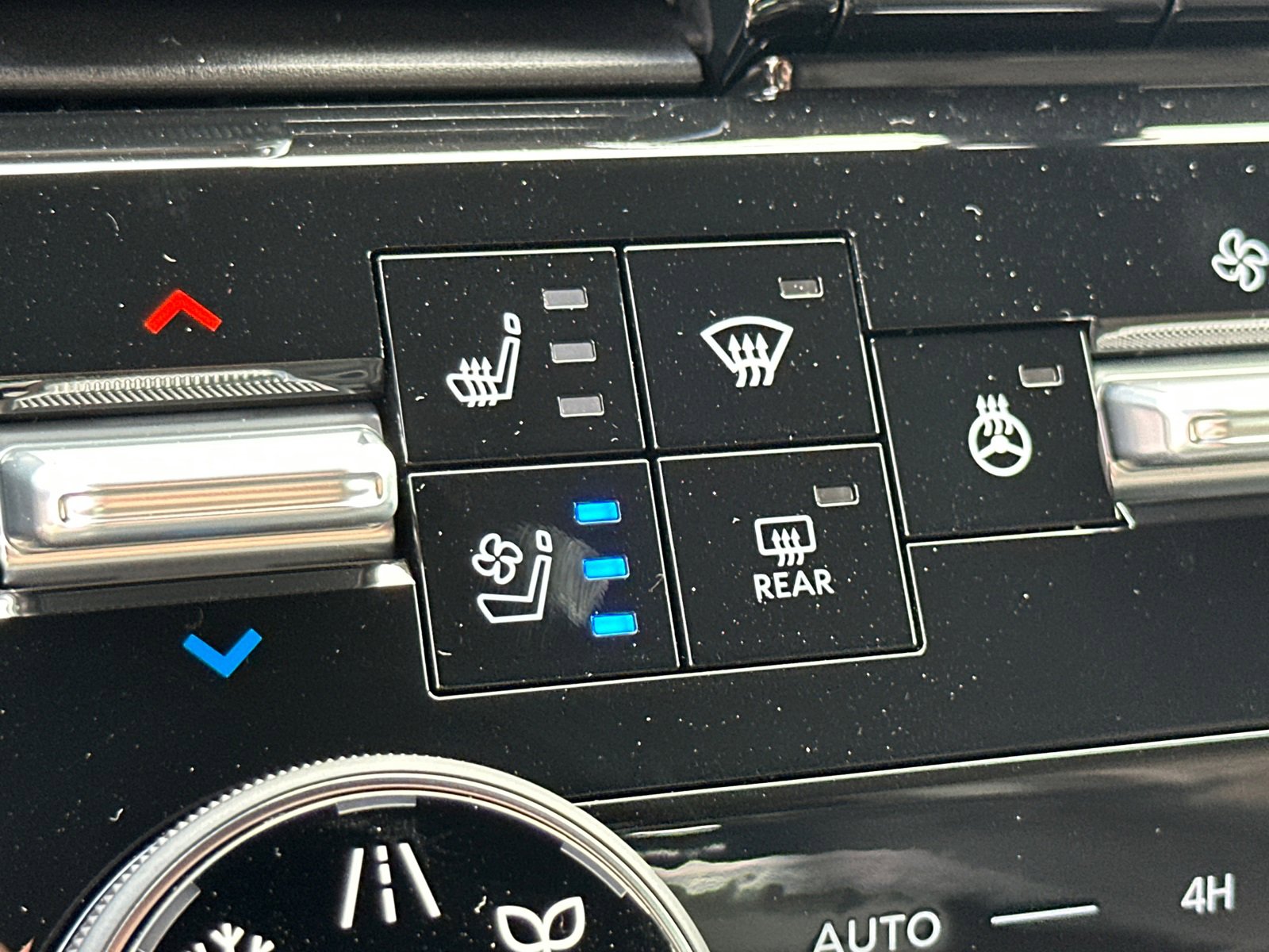 New 2026 Nissan Armada Platinum Reserve image 35