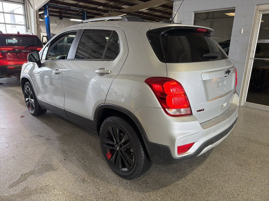 Used 2020 Chevrolet Trax LT w/ Redline Edition image 4