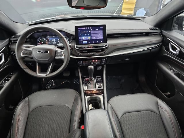 Used 2024 Jeep Compass Trailhawk AWD/4WD image 21