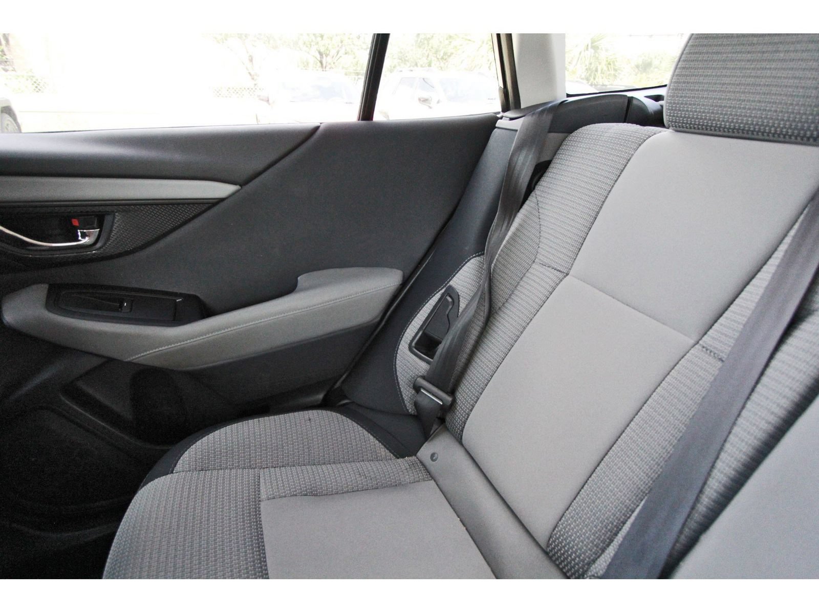 Used 2024 Subaru Outback Premium AWD/4WD image 11