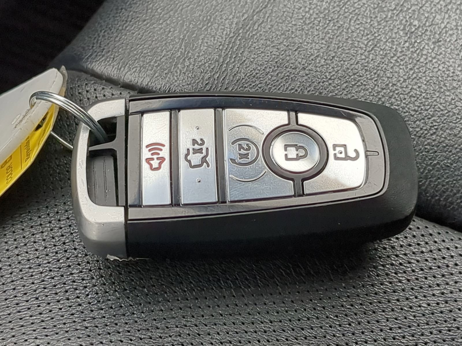 Used 2017 Ford Edge Titanium w/ Equipment Group 301A image 40