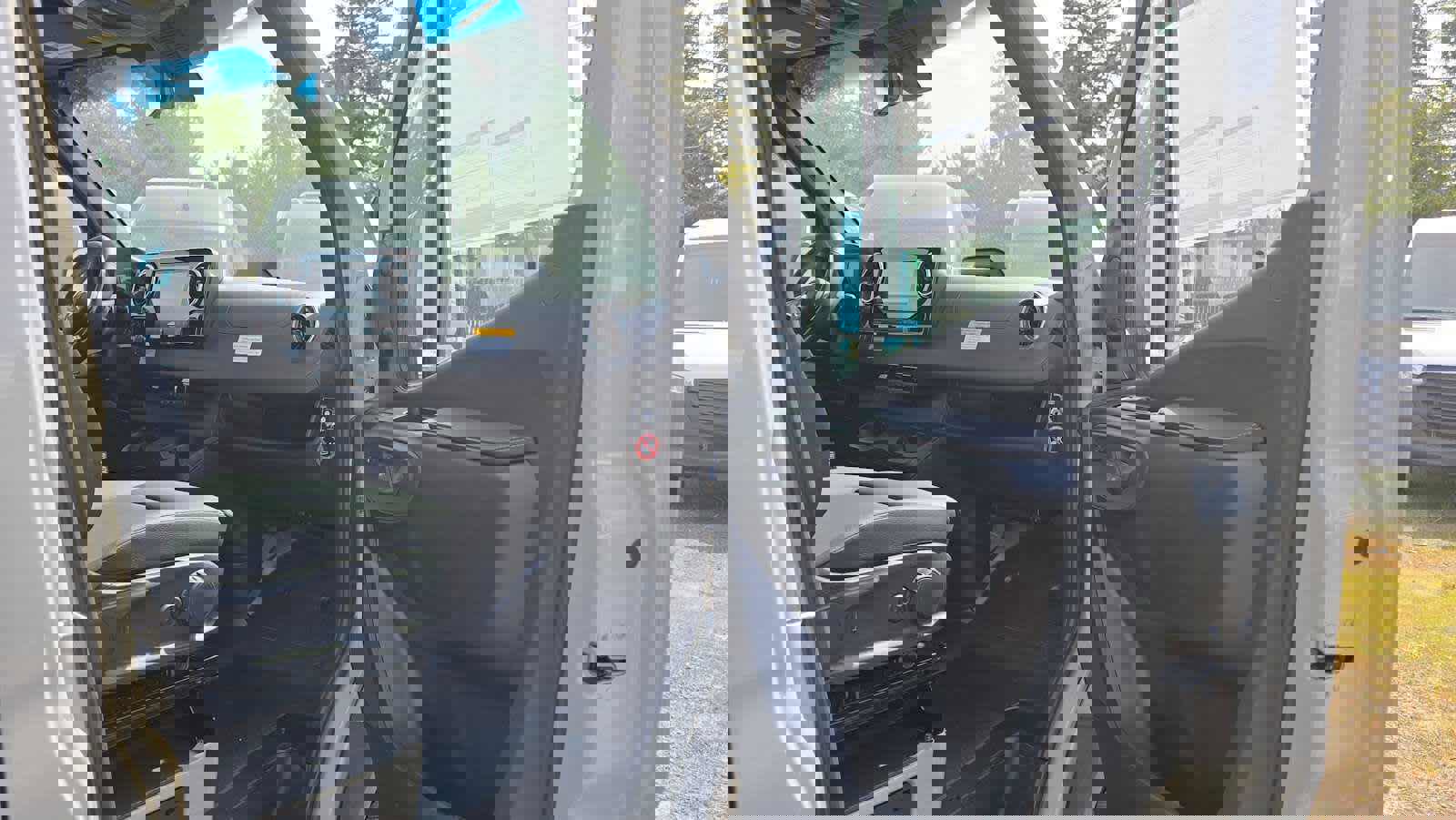 Used 2026 Mercedes-Benz Sprinter 2500 image 10