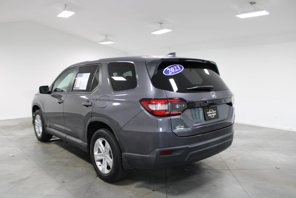 Used 2023 Honda Pilot LX image 7