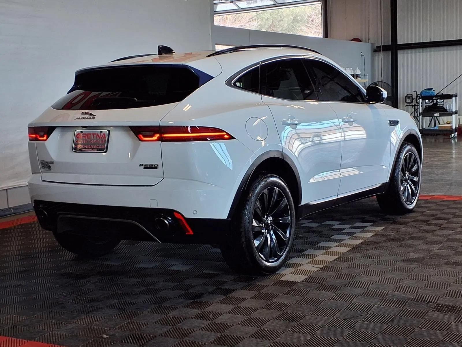 Used 2020 Jaguar E-PACE SE AWD/4WD image 7