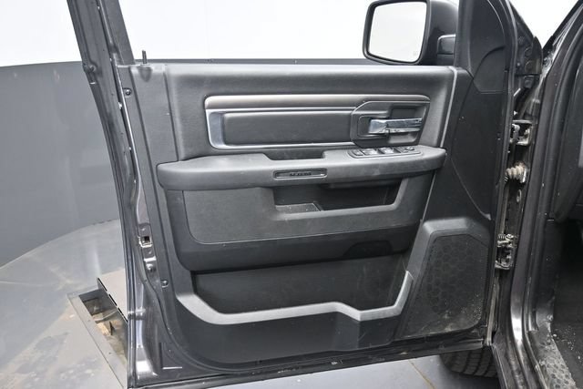 Used 2024 RAM 1500 Warlock AWD/4WD image 11
