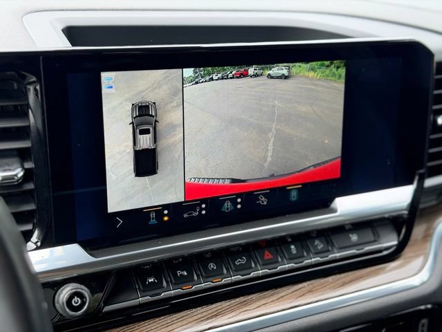 Used 2022 Chevrolet Silverado 1500 LT Trail Boss w/ Convenience Package II AWD/4WD image 16