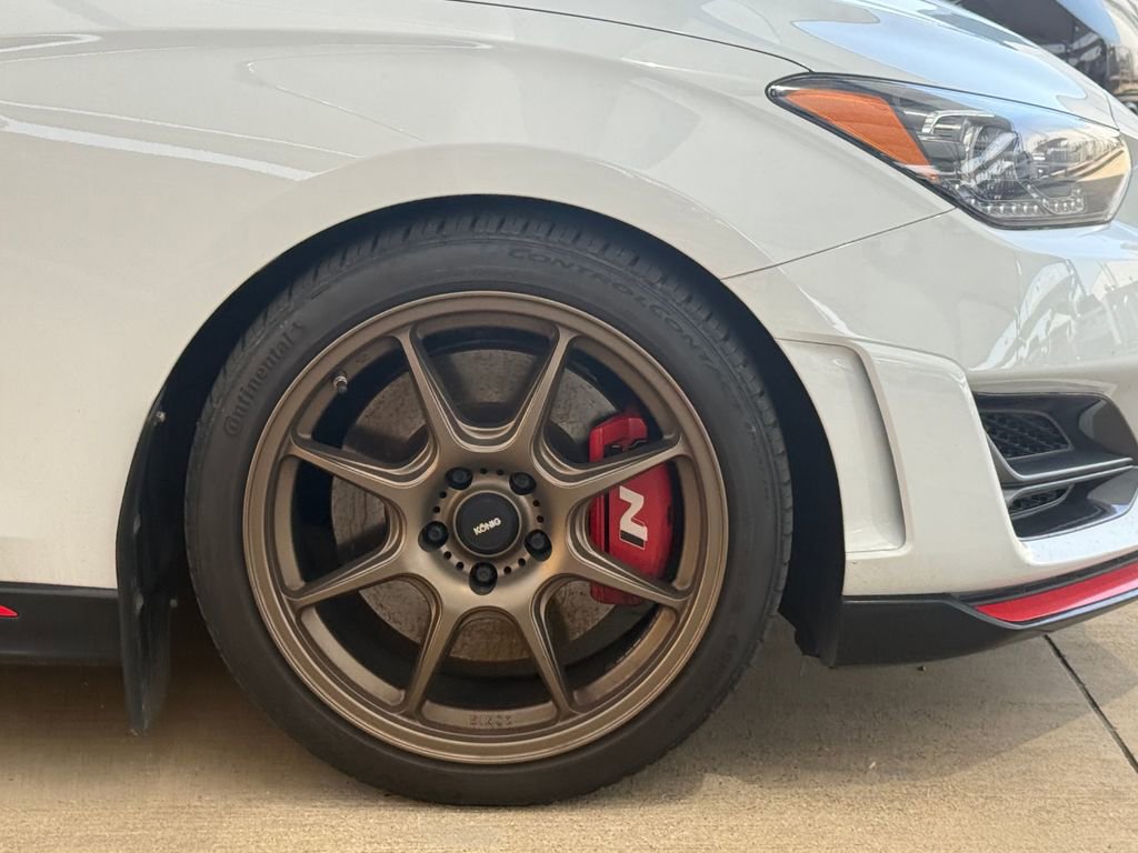Used 2020 Hyundai Veloster N w/ Performance Package FWD image 5