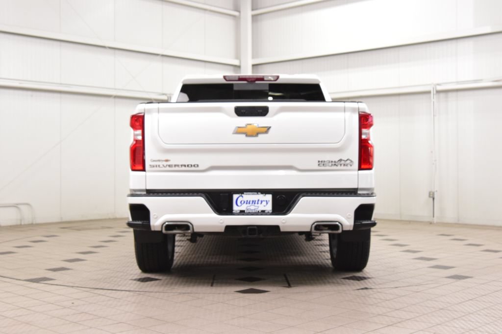 Used 2024 Chevrolet Silverado 1500 High Country AWD/4WD image 7