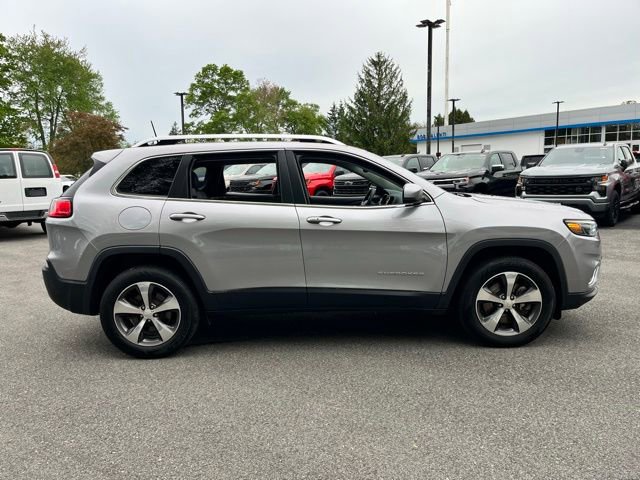 Used 2019 Jeep Cherokee Limited AWD/4WD image 5