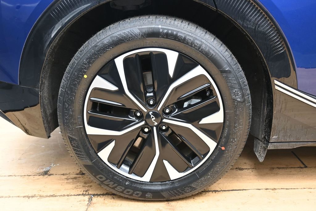Used 2022 Kia EV6 Wind image 14