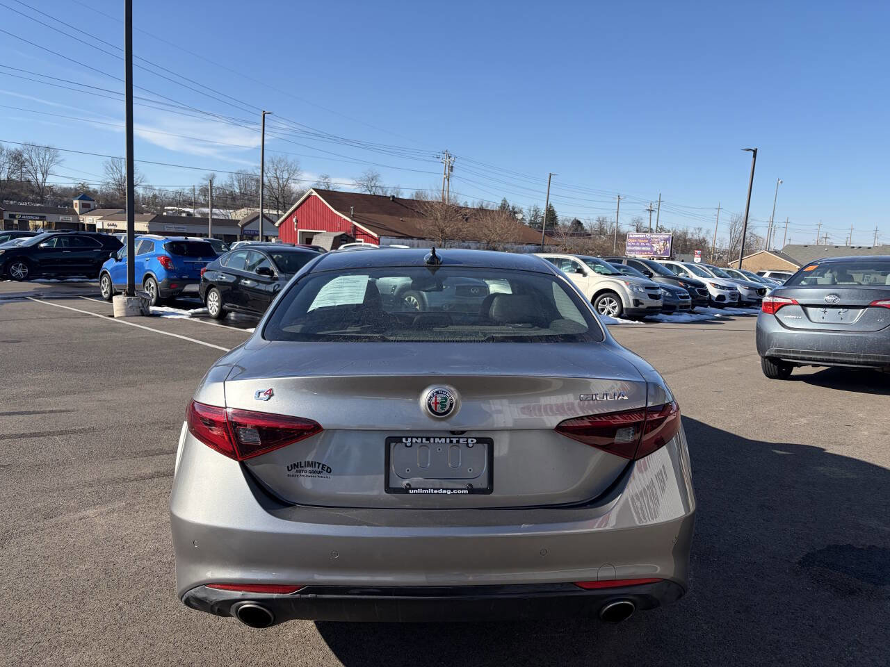 Used 2018 Alfa Romeo Giulia AWD image 9