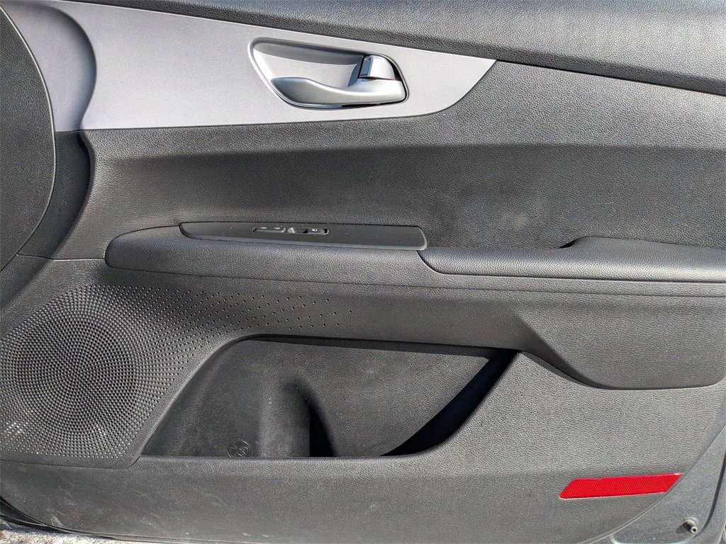 Used 2024 Kia Forte LXS image 33