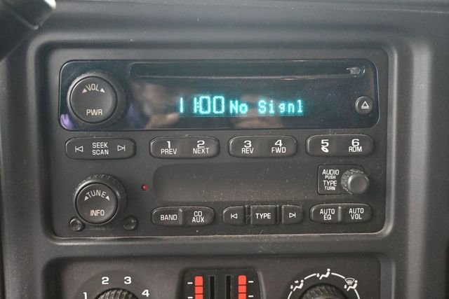 Used 2006 Chevrolet Silverado 3500 LT w/ Heavy-Duty Power Package AWD/4WD image 16