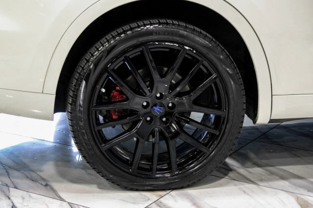 Used 2018 Maserati Levante GranSport AWD/4WD image 51