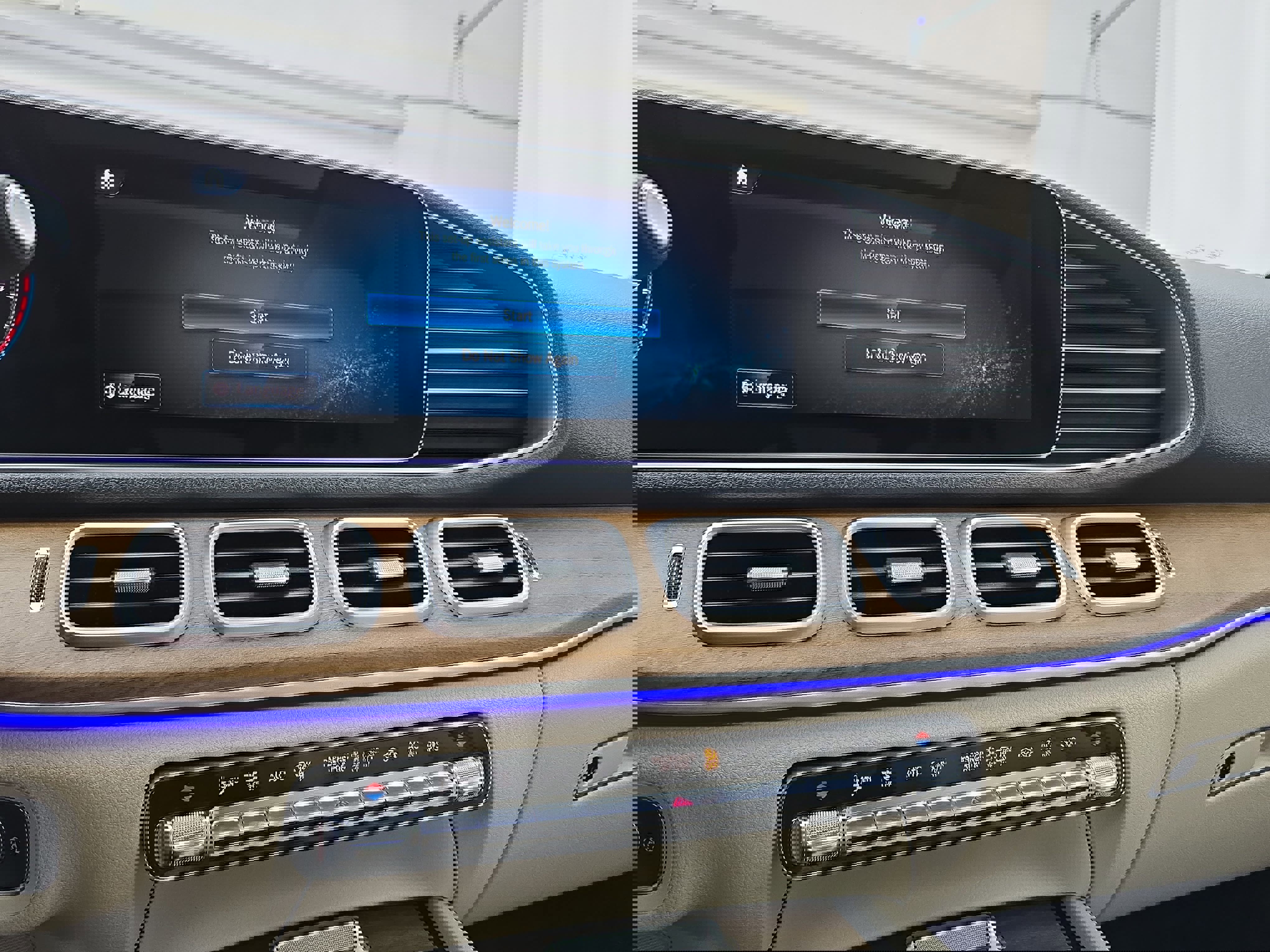 Certified 2022 Mercedes-Benz GLE 350 4MATIC w/ Premium Package image 20