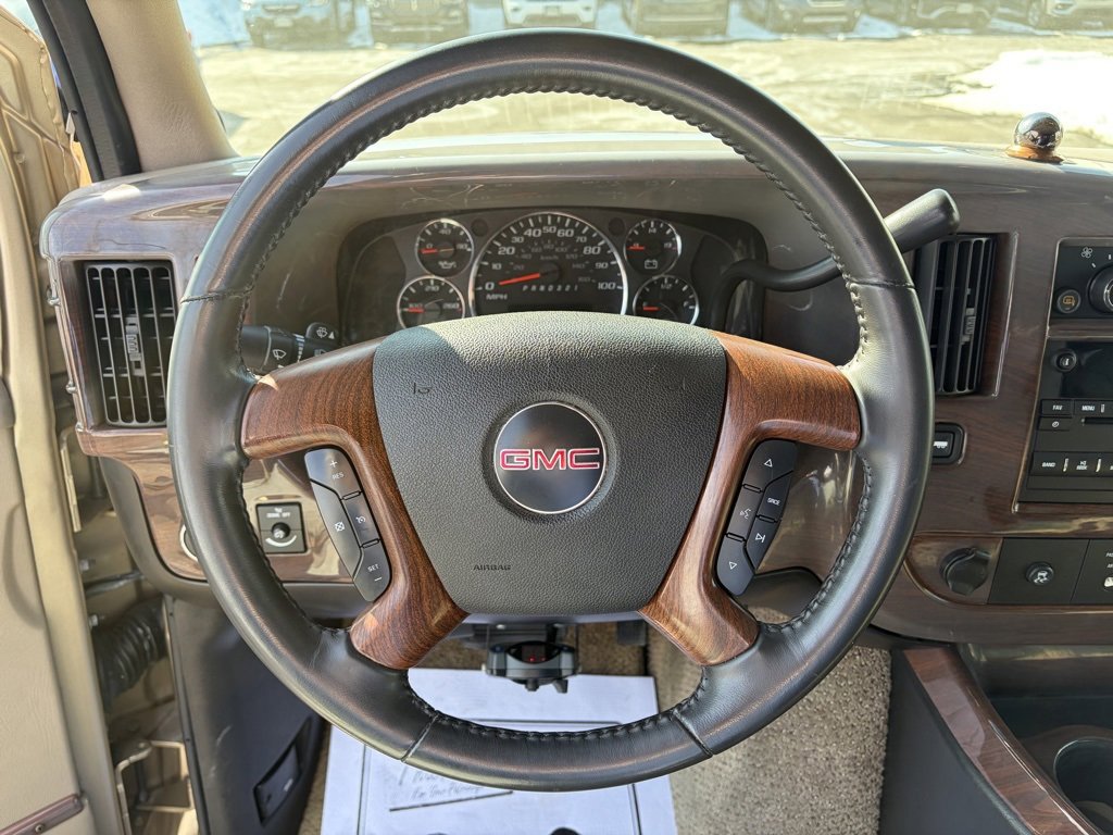 Used 2008 GMC Savana 2500 Extended Passenger w/ Preferred Equipment Group image 12