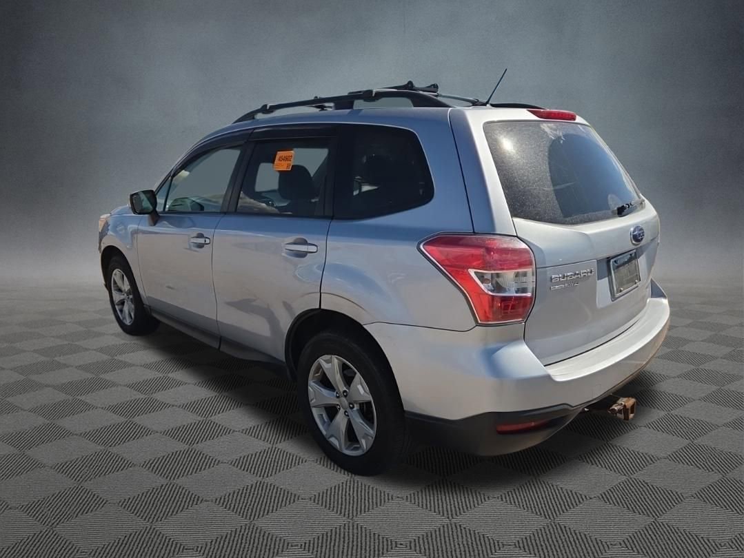 Used 2015 Subaru Forester 2.5i Premium w/ All-Weather Package AWD/4WD image 6