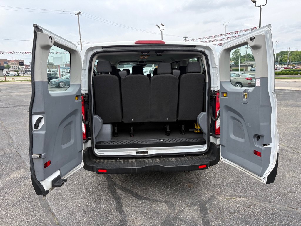 Used 2019 Ford Transit 350 XLT RWD image 14