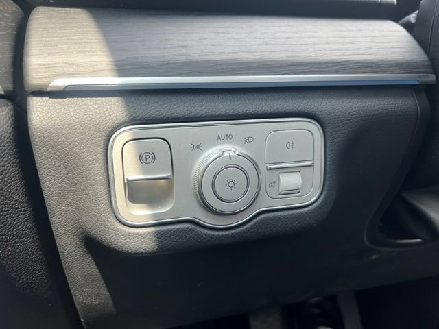 Used 2024 Mercedes-Benz GLE 350 4MATIC image 23